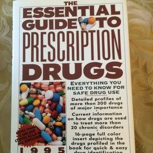Vintage Hardcover: The essential guide to prescription drugs. Informative